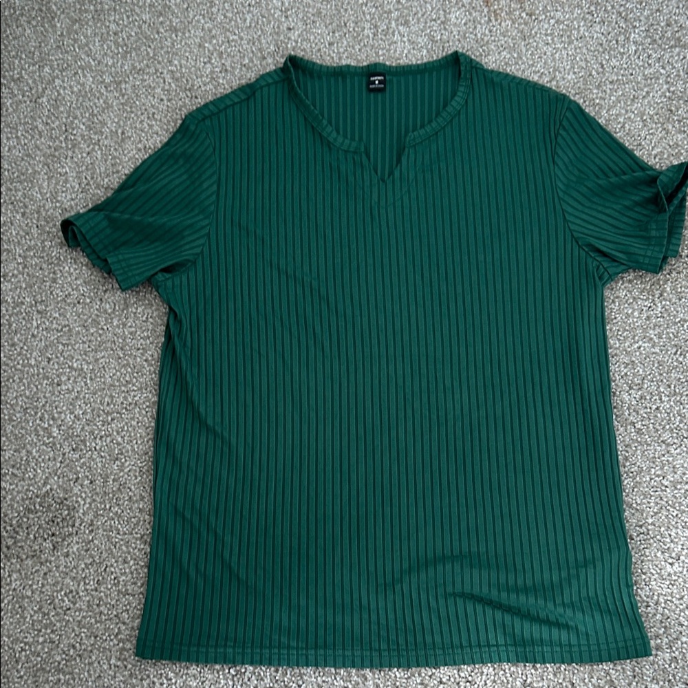 SHEIN Green Short Sleeve Tee